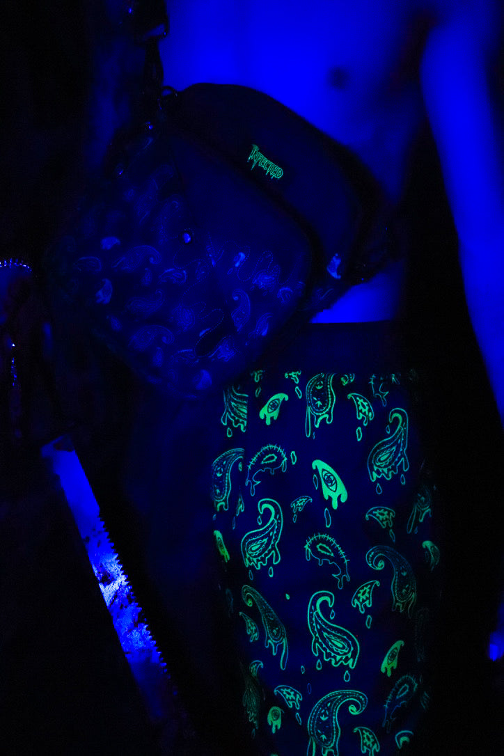 Outbreak V1 shoulder bag